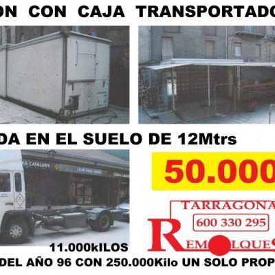 Camion con caja transportadora