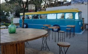 transformamos autobus en restaurante food truck fijo