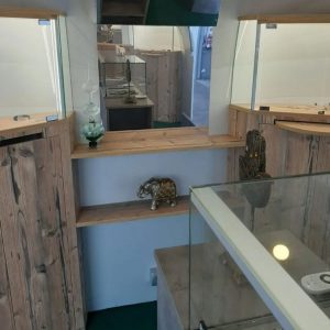 remolque de venta ambulante joyería roca village 2